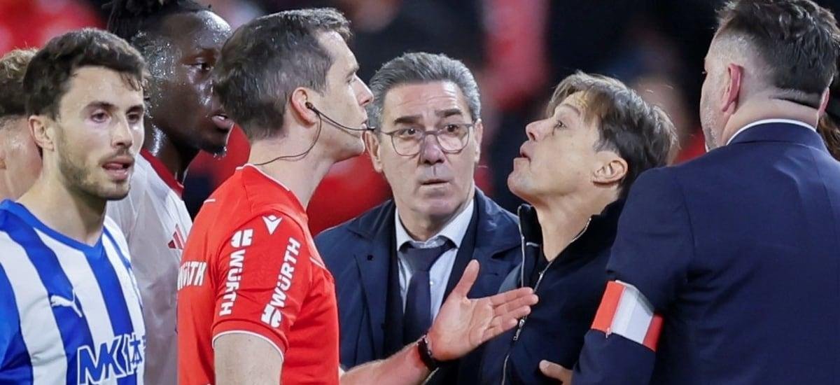 La dura sanción al técnico Matías Almeyda que complica aún más al Sevilla de Alexis Sánchez y Gabriel Suazo