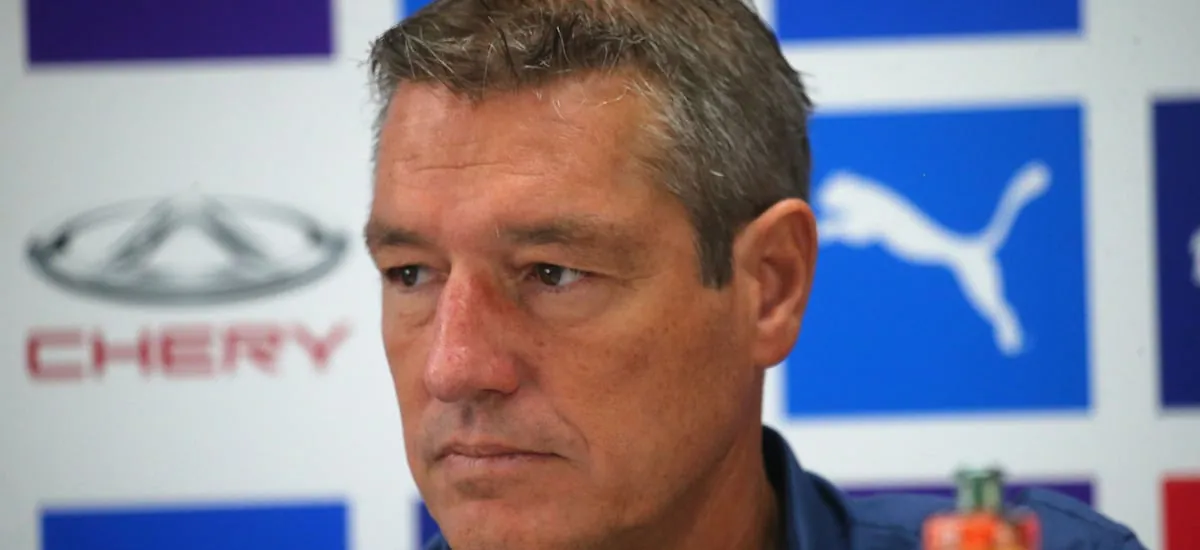 Buljubasich se defiende tras los cánticos de los hinchas de la UC: “Somos honestos, trabajamos y queremos al club”