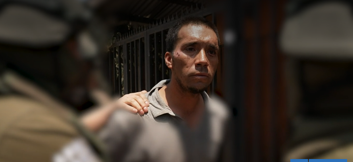 "Me dejó libre": Imputado fue liberado por error y equipo de TV lo encontró antes que la justicia