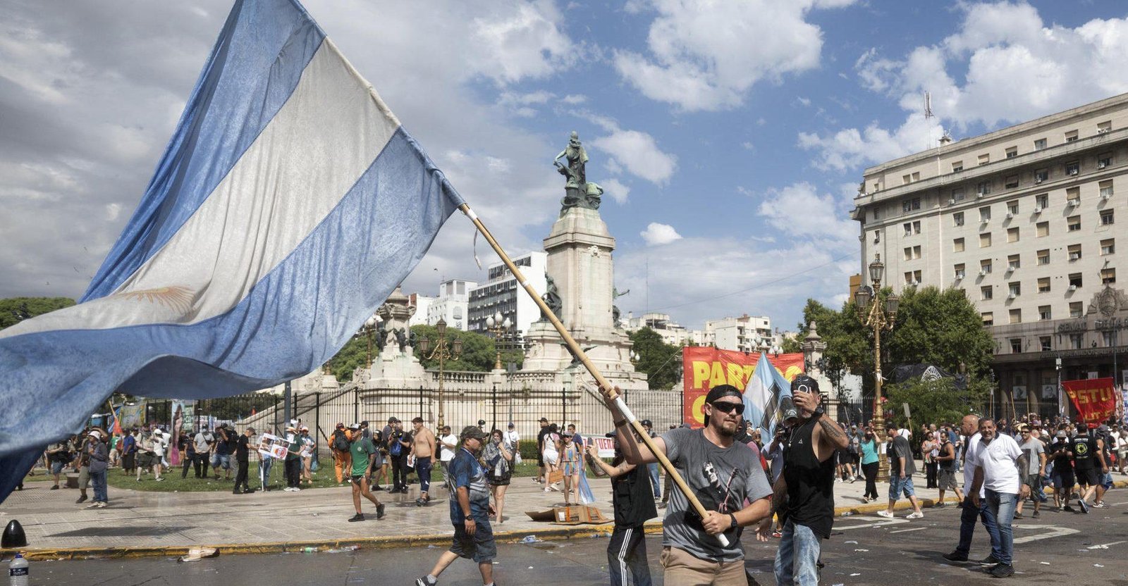 Confederación General del Trabajo convoca a una huelga general contra la reforma laboral de Milei