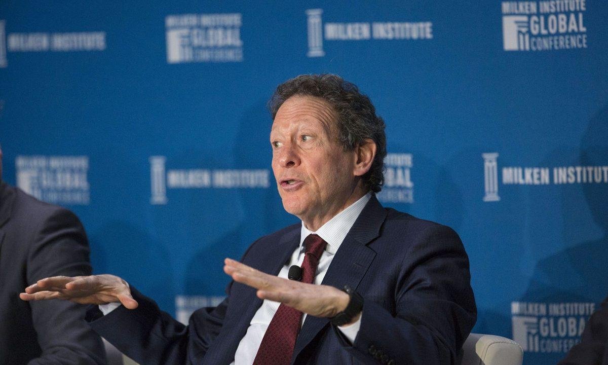 Renuncia el presidente ejecutivo de Hyatt Hotels por tener vínculos con Jeffrey Epstein