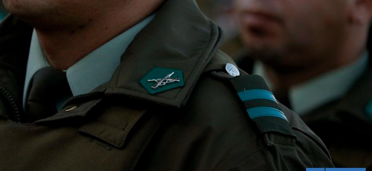Dos carabineros heridos deja persecución con disparos en la población La Legua