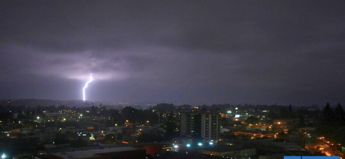 DMC emite Aviso Meteorológico por tormentas eléctricas para 4 regiones: revisa las zonas AQUÍ