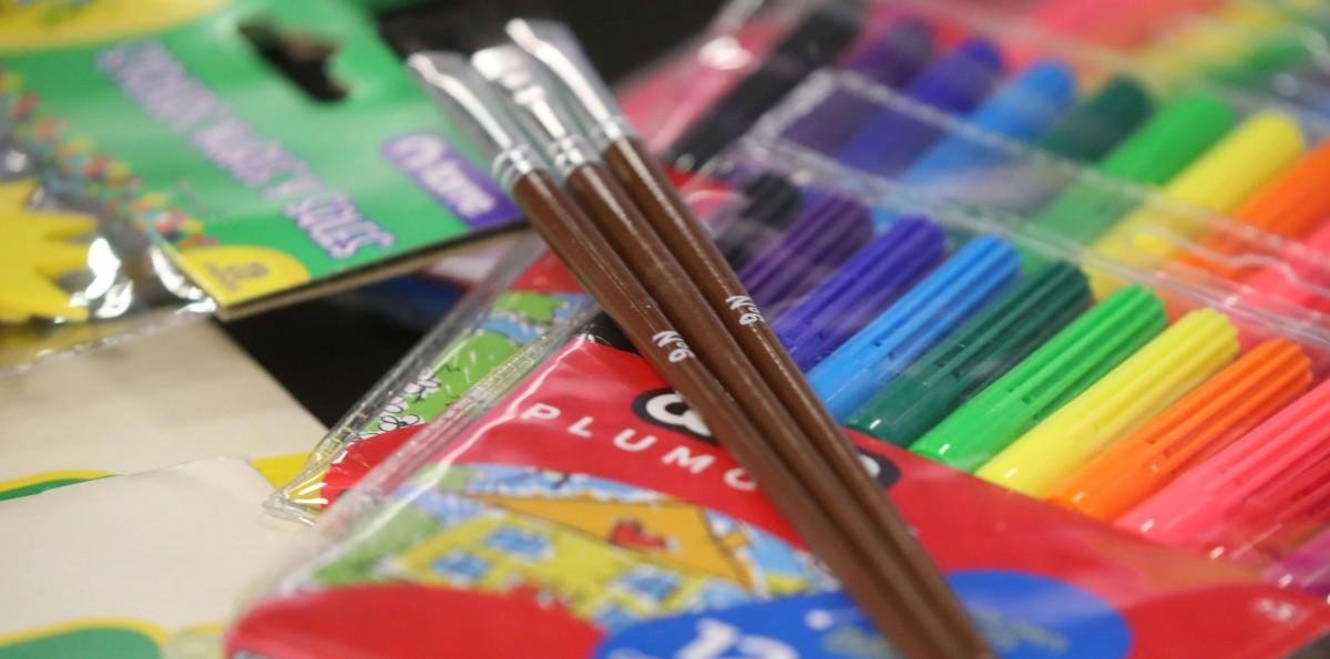 Retorno a clases: Mineduc reitera medidas sobre útiles y uniformes escolares