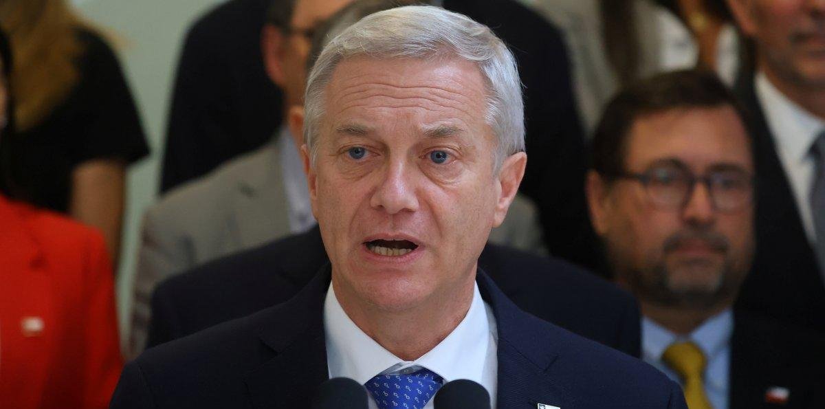 Cable chino: Kast quiere reunirse con Boric para "aclarar dudas"