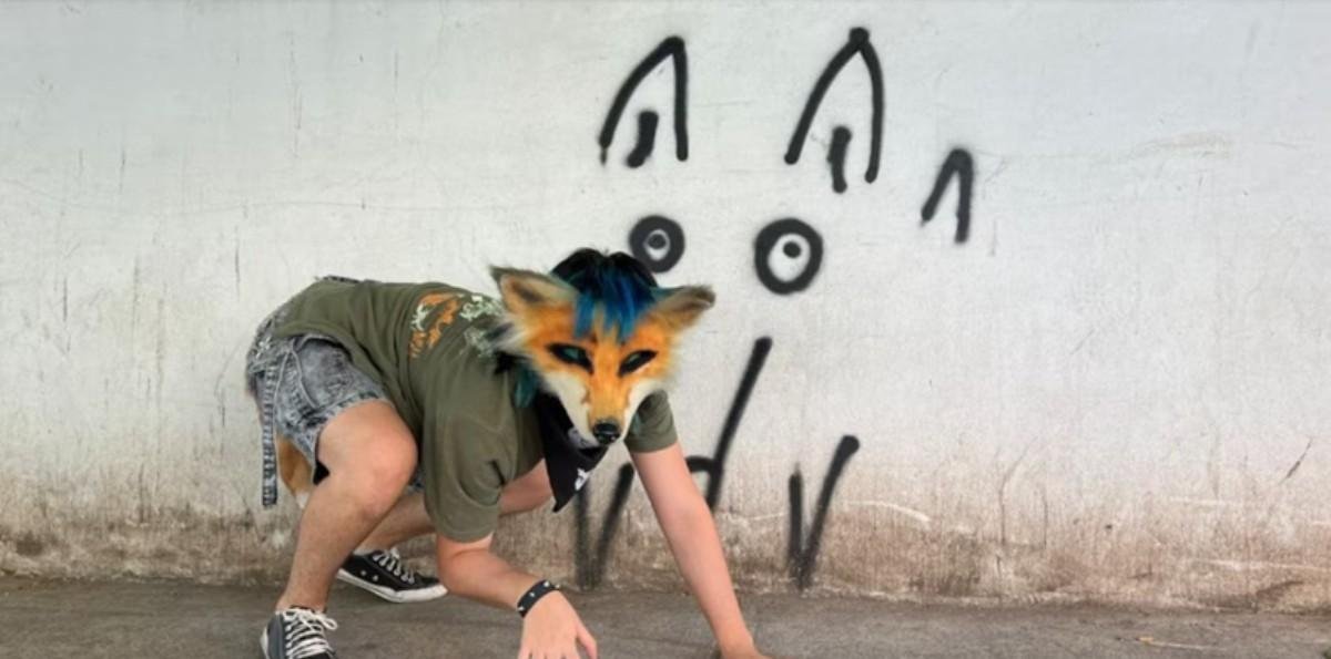 Red Nacional de Salud advierte de consecuencias para los "Therians": Pueden sufrir lesiones a columna, muñecas y piel