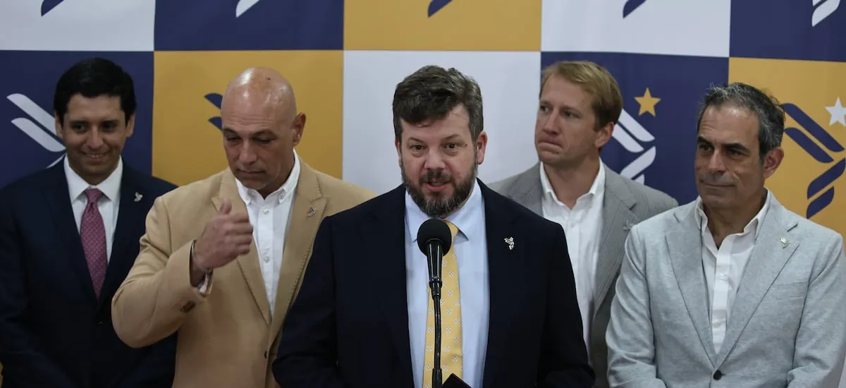 Por “cirugía exprés”: PNL anuncia que impulsará acusación constitucional contra exministra Aguilera