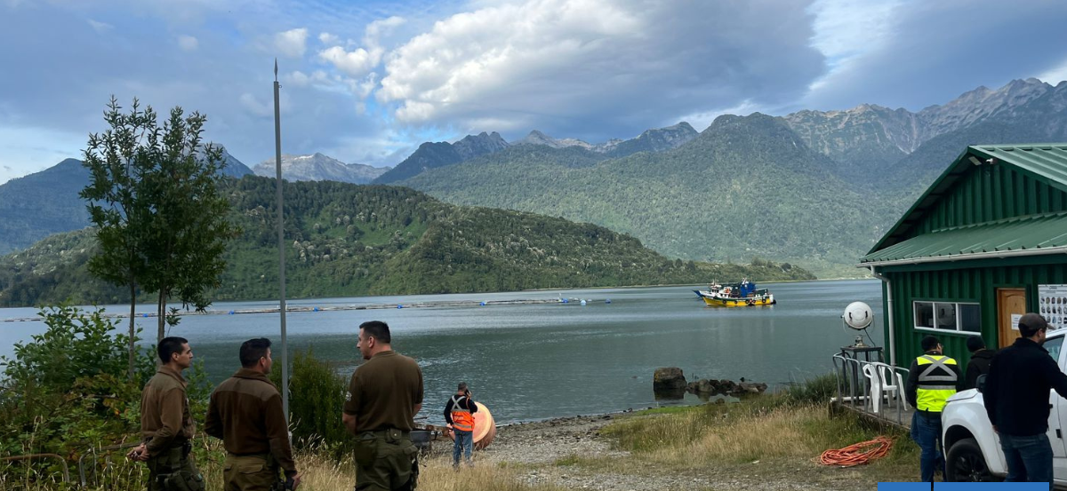 Rescatan cuerpo de una de las 6 personas desaparecidas tras hundimiento de nave en Estuario Reloncaví