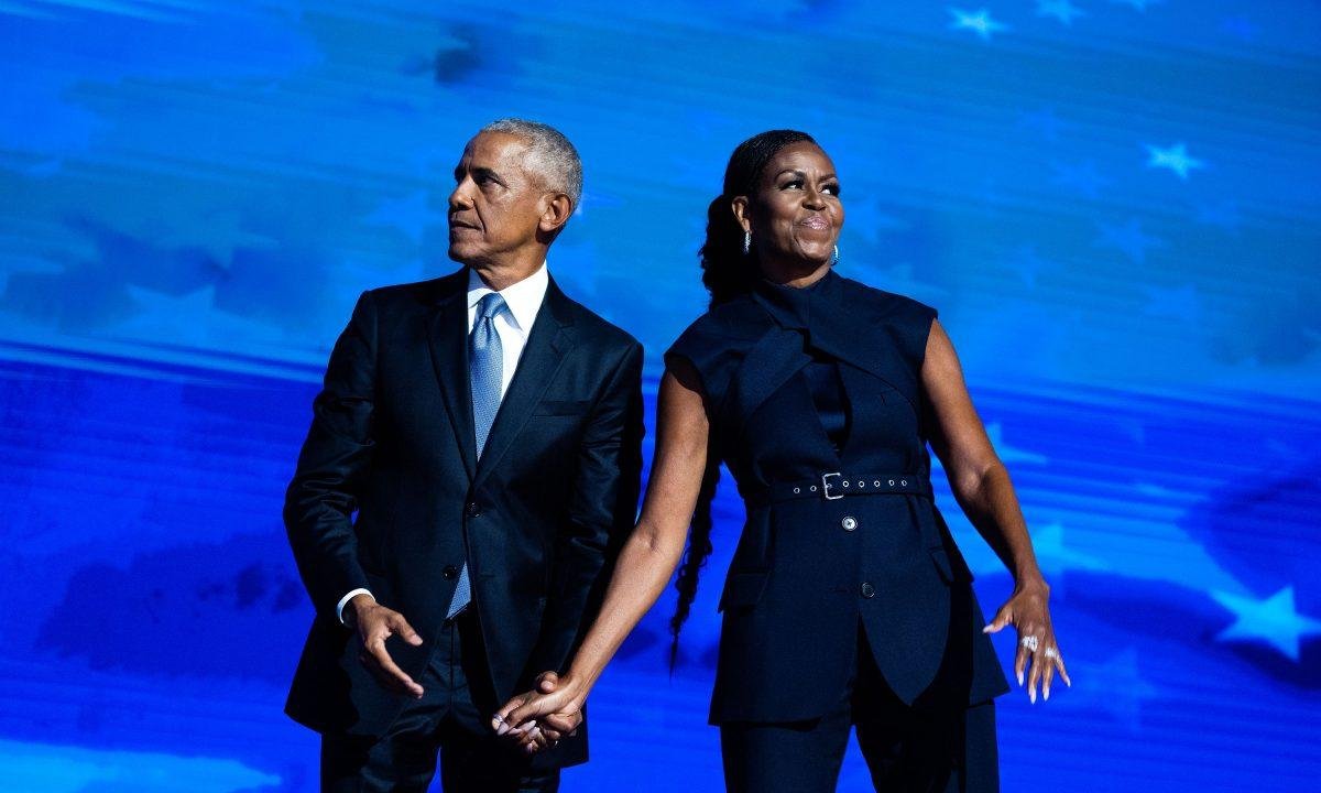 Donald Trump genera indignación tras compartir video racista que muestra a los Obama como simios