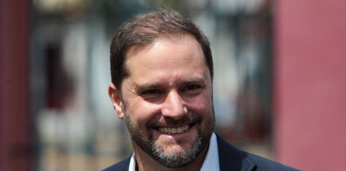 Alcalde Bellolio revela detalles de los proyectos que revivirán eje de la Divina Providencia: la idea es que la biblioteca se instale en la misma iglesia