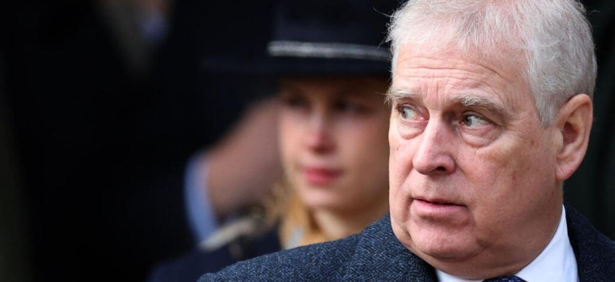 Expríncipe Andrés queda en libertad tras pasar más de diez horas detenido en una comisaría de Reino Unido