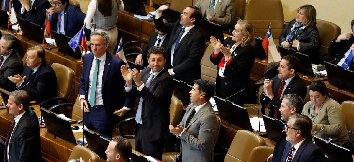 Oposición amenaza con rechazar agenda legislativa pendiente del gobierno