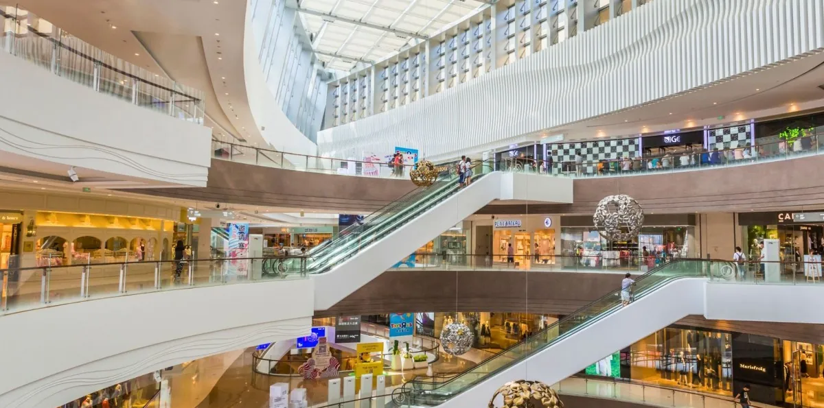 ¿Pueden abrir los supermercados y malls? Así funcionará el comercio este 18 de septiembre