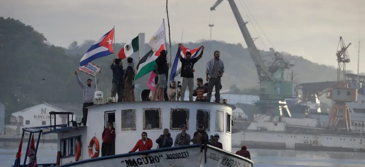 Reportan la desaparición en el Caribe de dos embarcaciones mexicanas que llevaban ayuda a Cuba - La Tercera