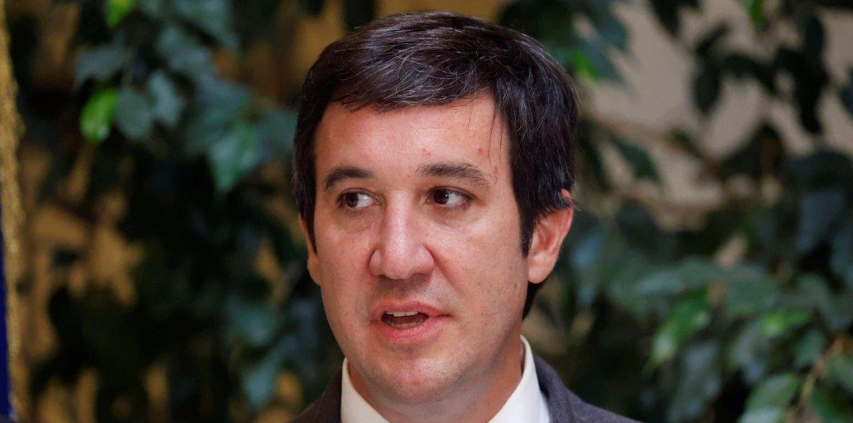 Cable chino: UDI anunció comisión especial por "versiones contradictorias"