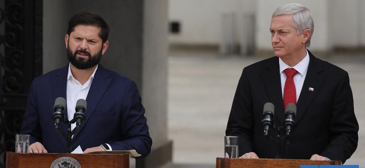 "No hay nada oculto": Boric asegura que habló con Kast sobre cable chino antes de que fuera polémica