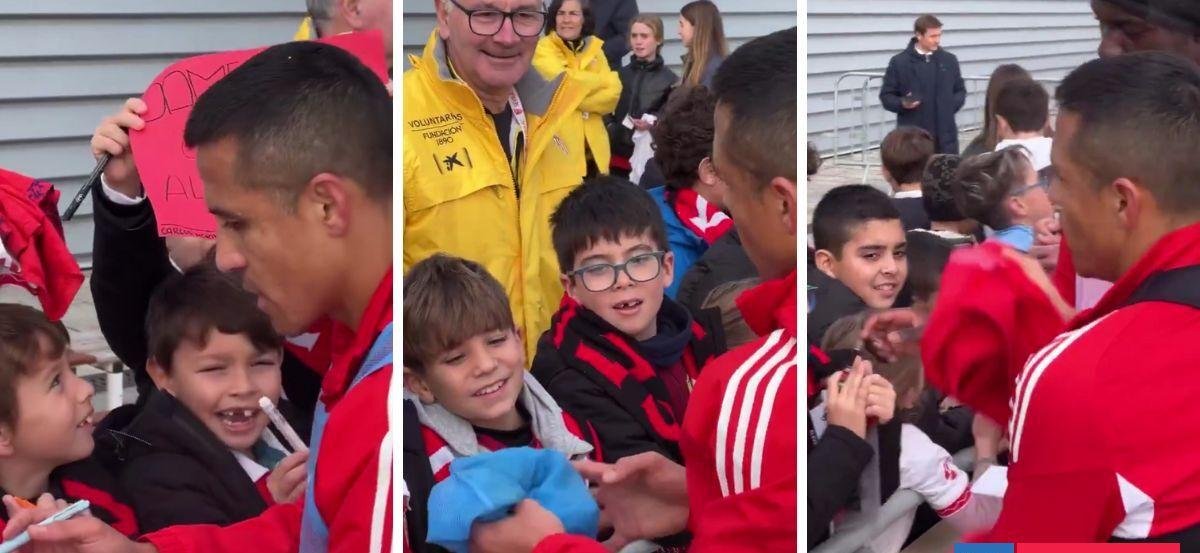 Alexis Sánchez se luce como ’Viejito Pascuero’ del Sevilla: firmó autógrafos y regaló su ropa a niños