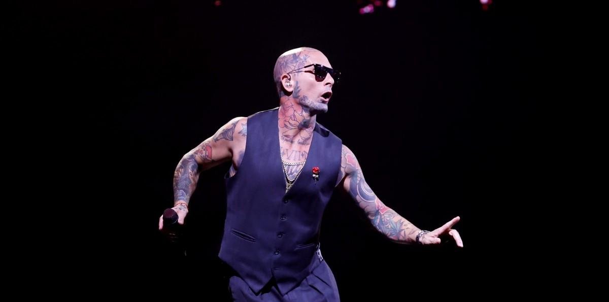 Sin tatuajes y pelo largo: El impactante antes y después del vocalista de Ke Personajes