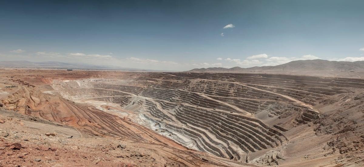 Día de proyectos en Codelco: SEA aprueba extender operación de Ministro Hales y estatal ingresa otro para Radomiro Tomic - La Tercera