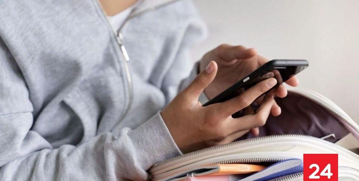 Ley que prohíbe uso de celulares en colegios: ¿cuándo entra en vigencia?