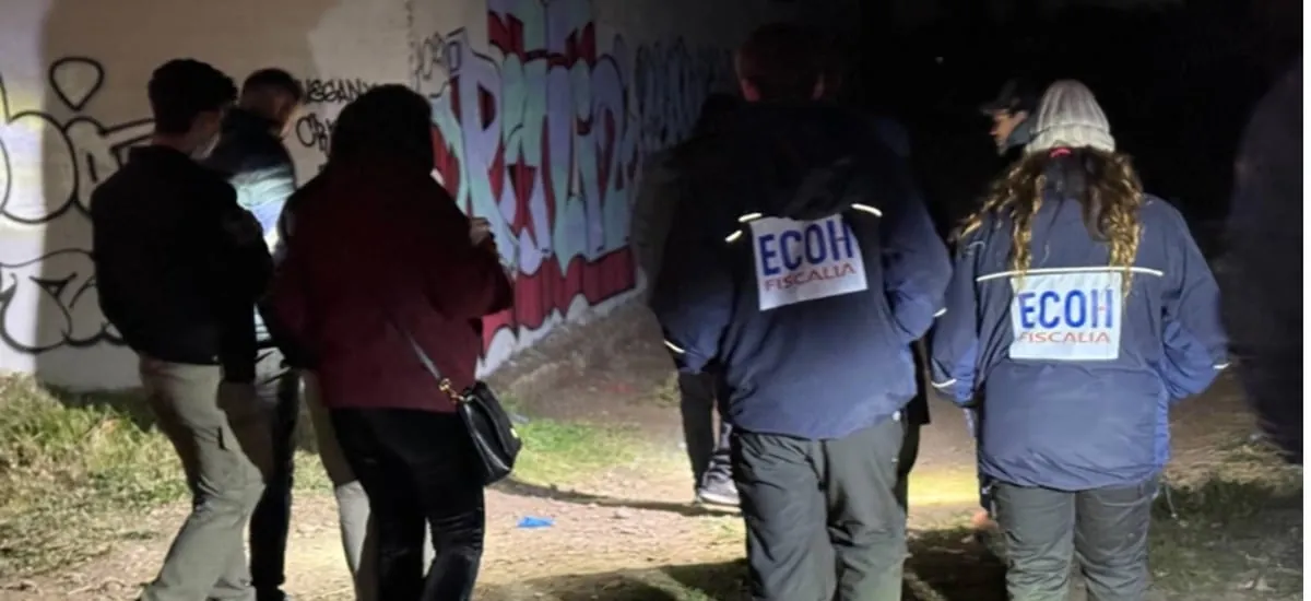 Testigo lo halló vivo, pero murió a los minutos: brutal asesinato de joven hallado desnudo en la Ruta 78 en Talagante