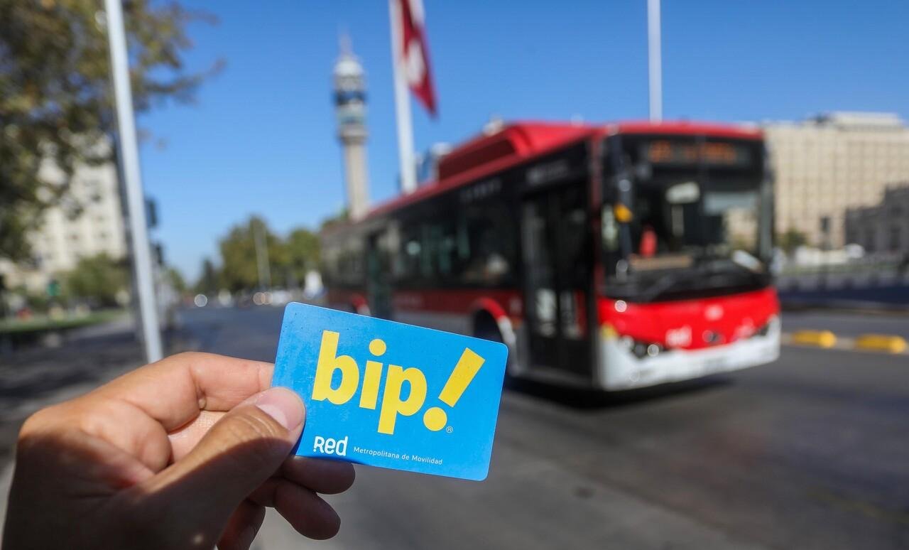 Alza del transporte público en Santiago: ¿Cuánto vale ahora el pasaje en horario punta?