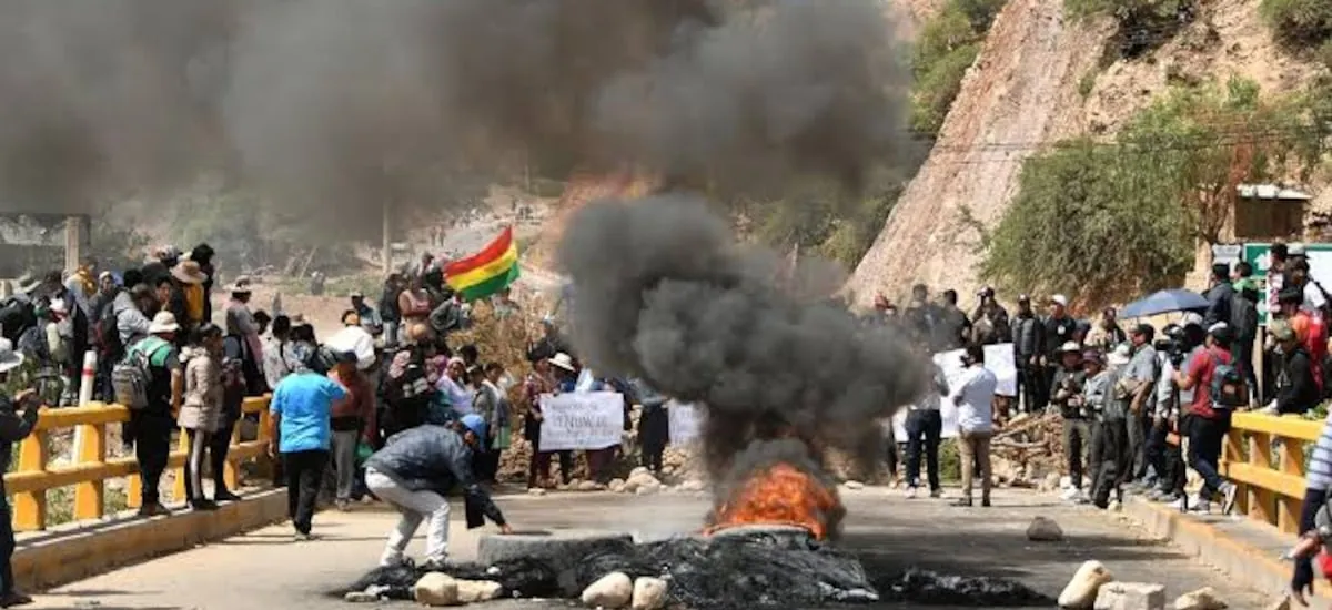 En medio de protestas en La Paz: diputados bolivianos derogan ley que establecía límites a los estados de excepción