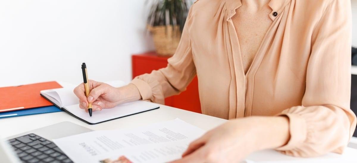 Desempleo baja a 8% y creación de puestos de trabajo anota su mayor alza en 14 meses, pero sostenida por la informalidad - La Tercera