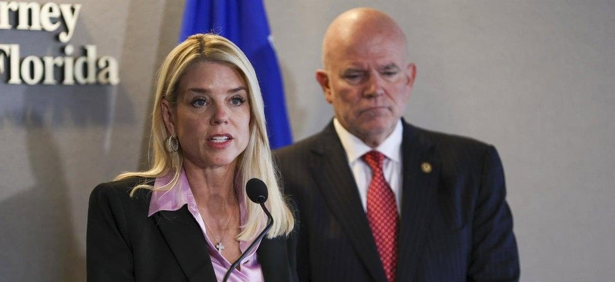 Fiscal general de EE.UU. lamenta el sufrimiento de las víctimas de Epstein ante críticas por proteger los nombres de abusadores