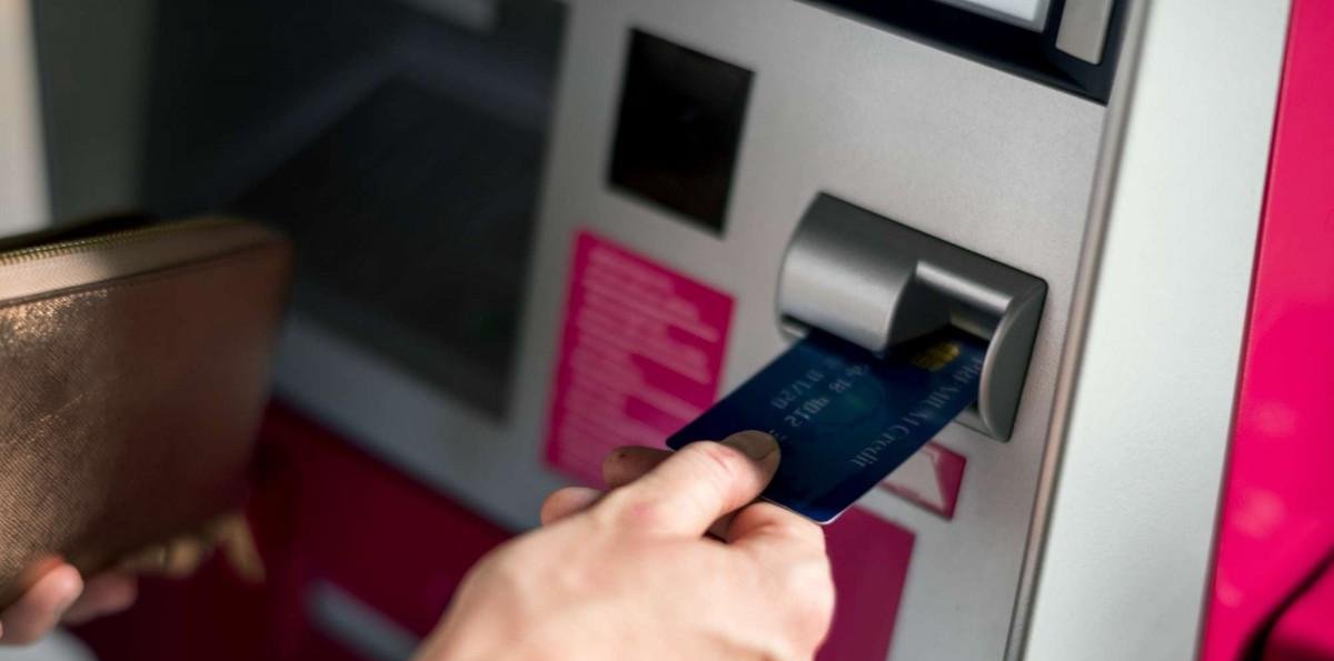 PDI advierte por reactivación de estafa en cajeros automáticos: ¿Cómo funciona?