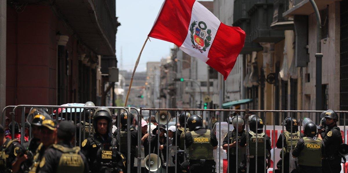 Los cuatro candidatos a dirigir Perú tras la destitución de José Jerí