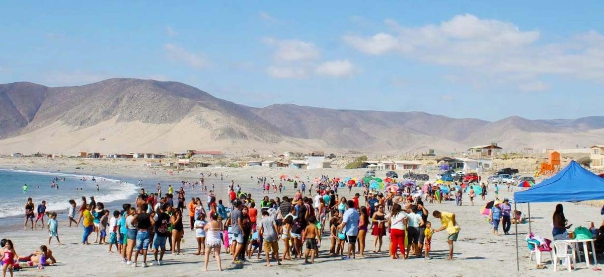 Tragedia familiar en Chañaral: dos adultos murieron tras intentar salvar a niño que tenía dificultades para salir del mar