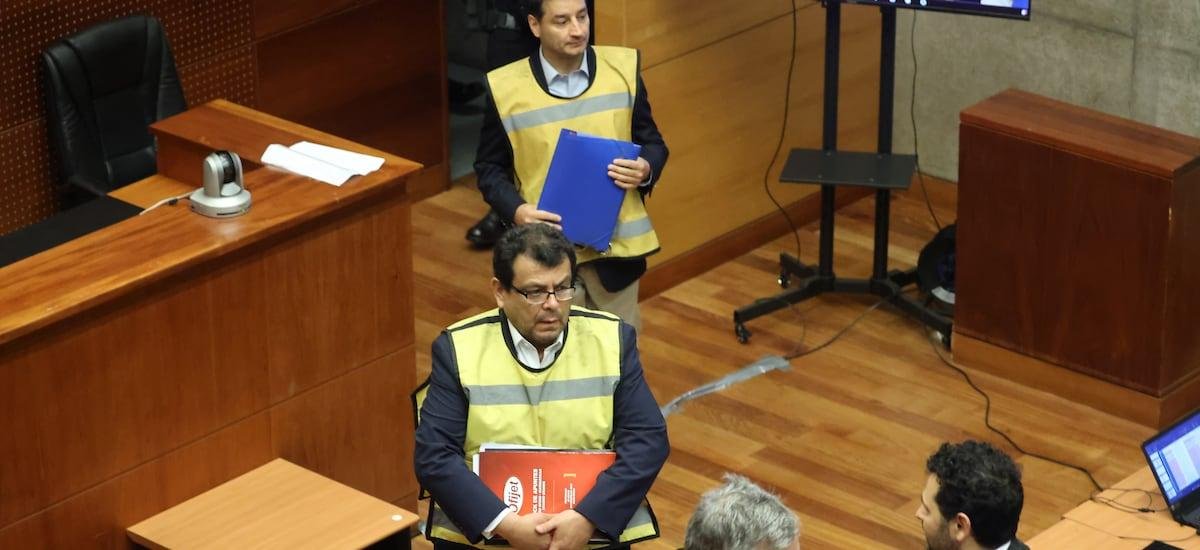 Trama bielorrusa: tribunal rechaza petición de la defensa y mantiene prisión preventiva de Eduardo Lagos - La Tercera