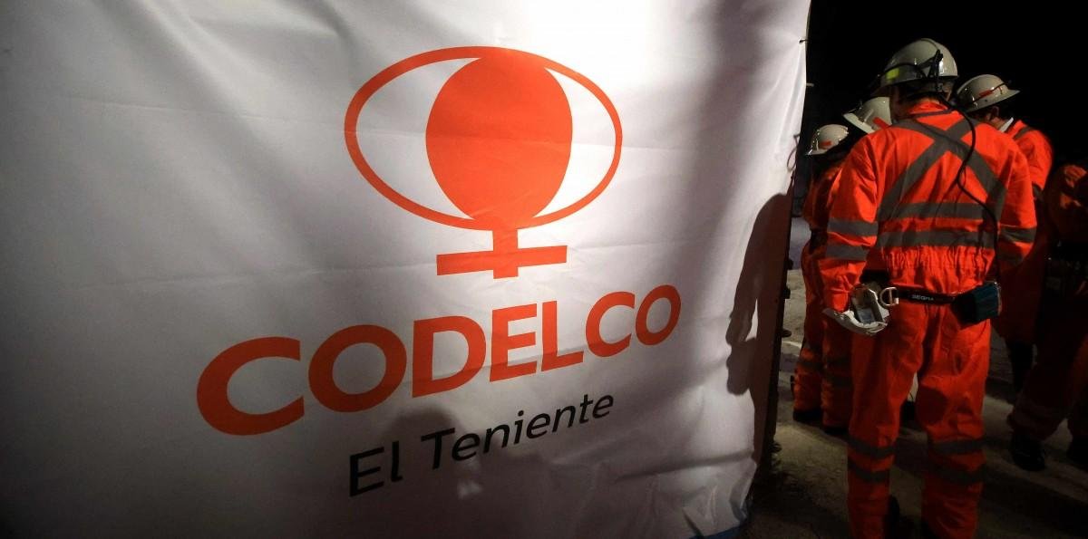 Allanan domicilios de exejecutivos y edificios corporativos de Codelco por tragedia en El Teniente