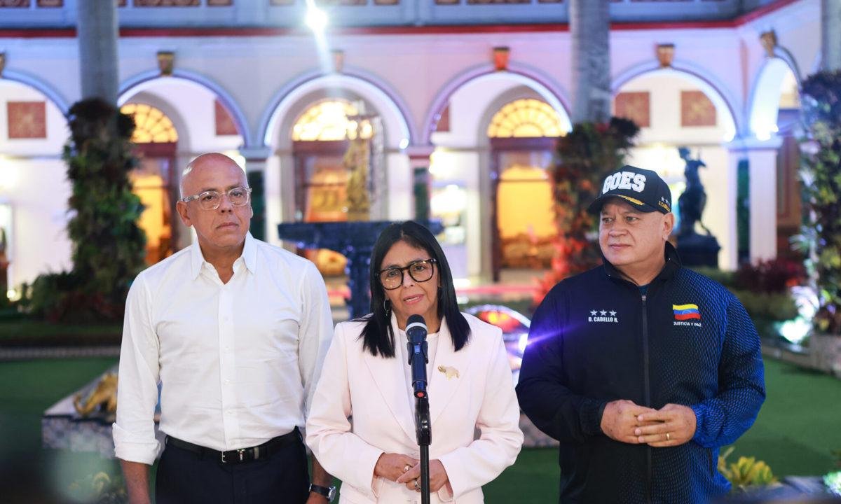 Presidenta Delcy Rodríguez dice que Venezuela está en “calma y tranquilo” a un mes del ataque de Estados Unidos