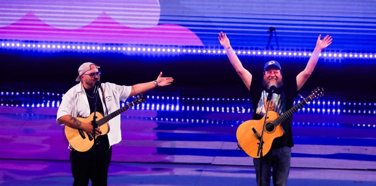 "Chile no es esa cuestión...": Las divertidas declaraciones de Rodrigo Salinas tras presentaciones de Düch