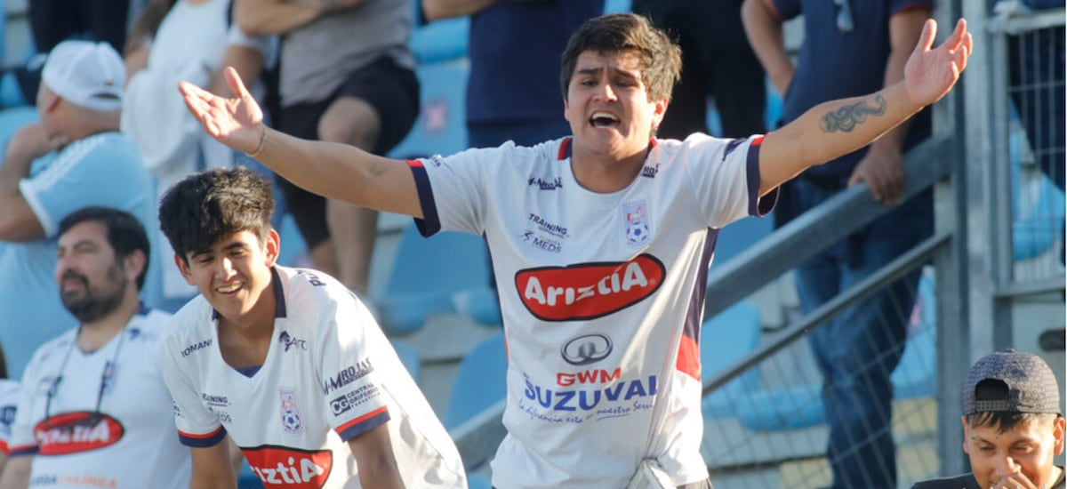 ¡Insólito papelón!: Deportes Melipilla festejó y en cosa de horas terminó en el amateurismo por secretaría - La Cuarta