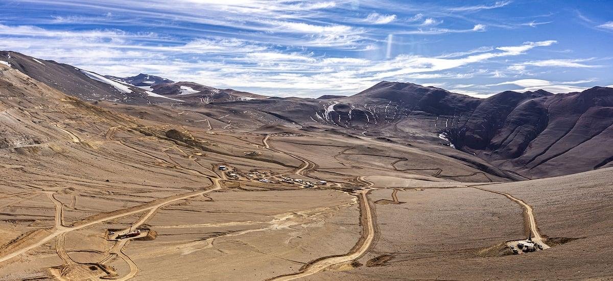 La enorme inversión que prevé megaproyecto minero en Argentina que desafía a Chile tras “impresionante” informe técnico