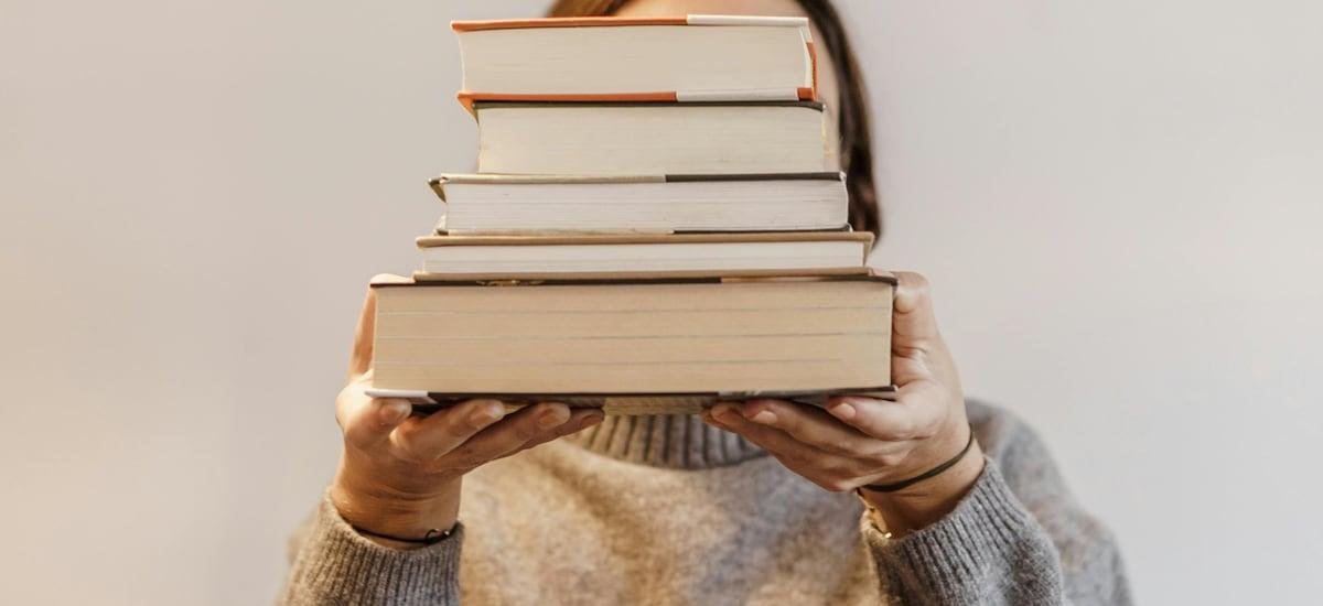 ¿Inspiración para las vacaciones? 5 libros para preparar la innovación y el emprendimiento en 2026 - La Tercera