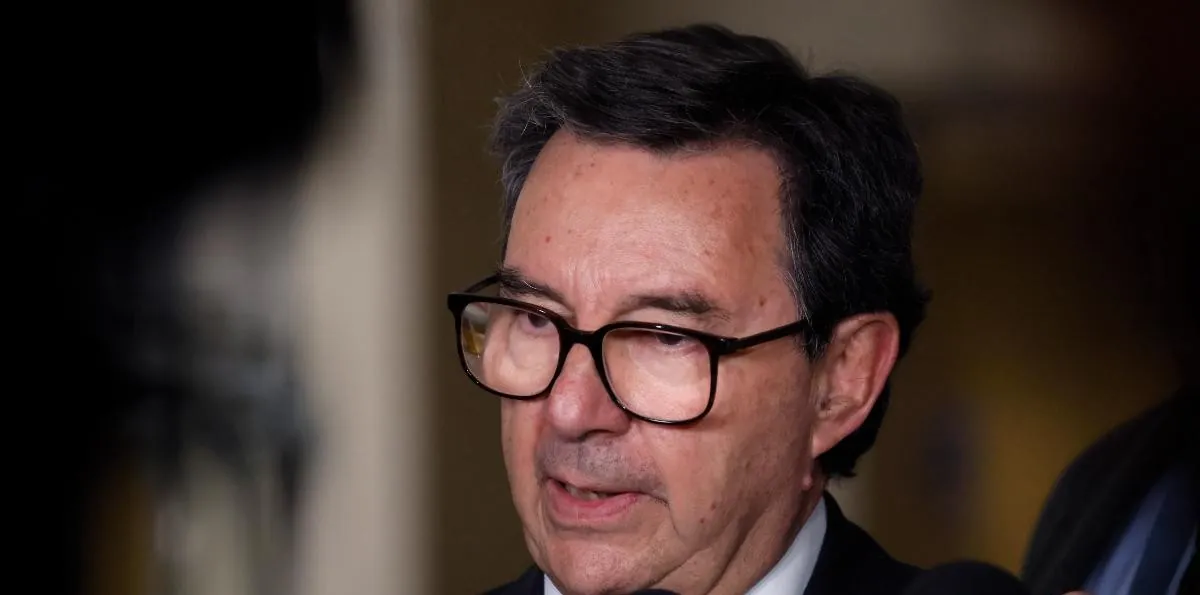 Ministro Barros aclara dichos sobre Malvinas tras repercusión en Argentina: "No contradice con reconocer la situación de hecho"