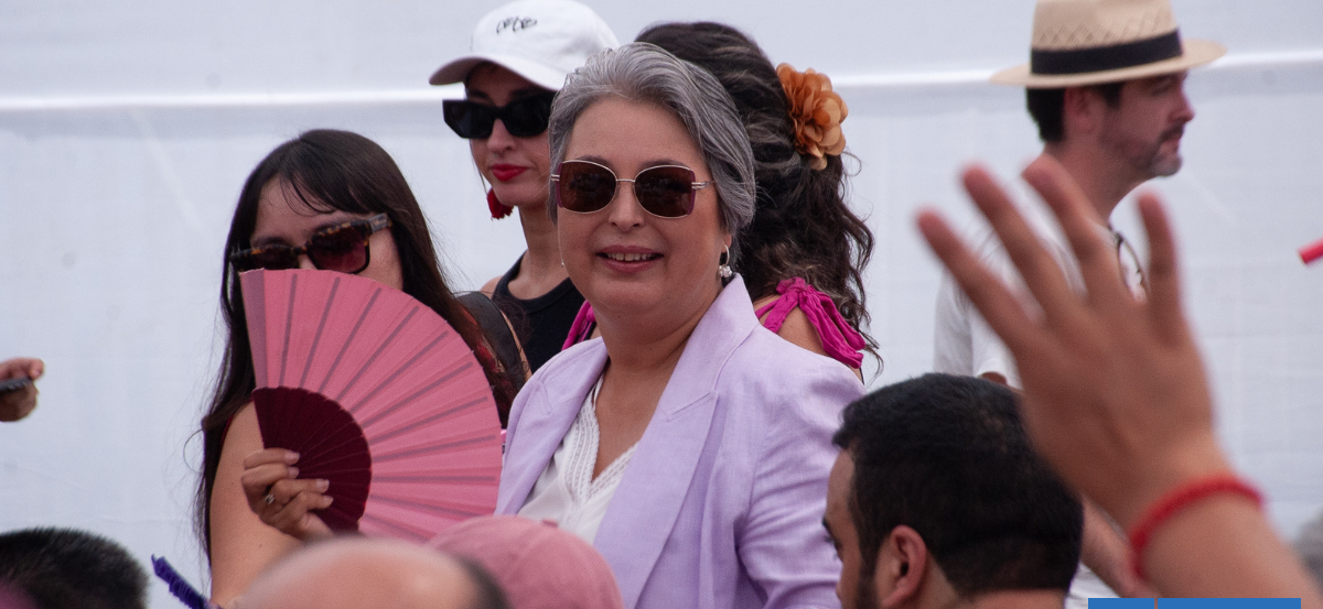 Jeannette Jara reapareció en acto conmemorativo en medio de dudas por su permanencia en el PC