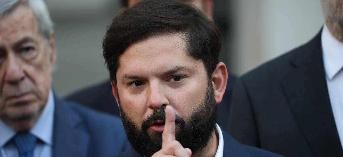 Cita por cable chino termina de manera abrupta: Kast exige a Boric retractarse y desata molestia del Mandatario