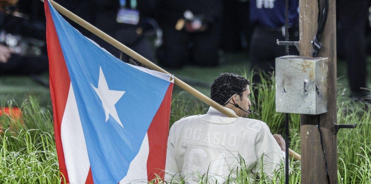 "Arte": Expertos aplauden el mensaje político de Bad Bunny en el Super Bowl