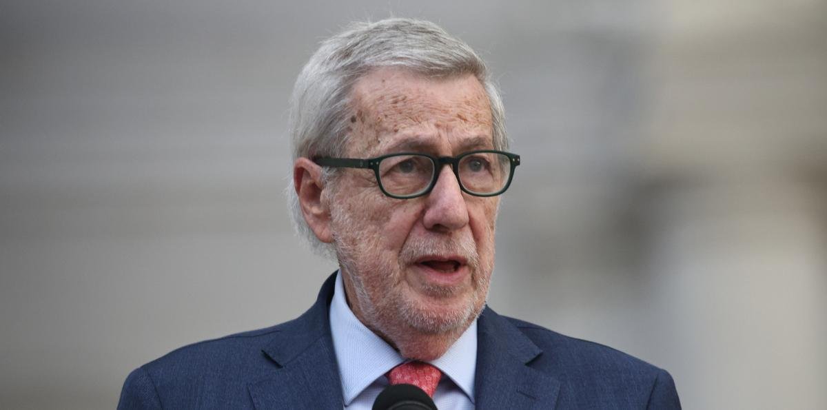 Van Klaveren acusó "descalificaciones inaceptables" de embajador de EE.UU.