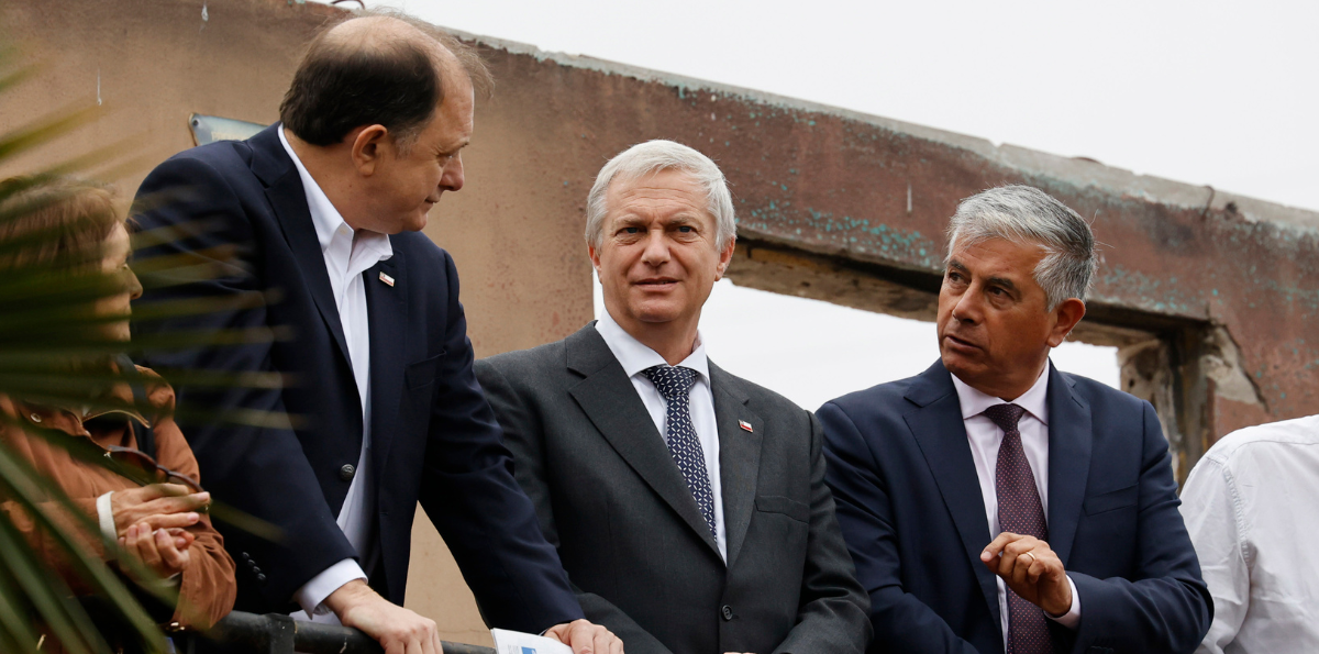 Oficialismo invita al futuro Gobierno de Kast a criticar "con la guitarra en la mano"