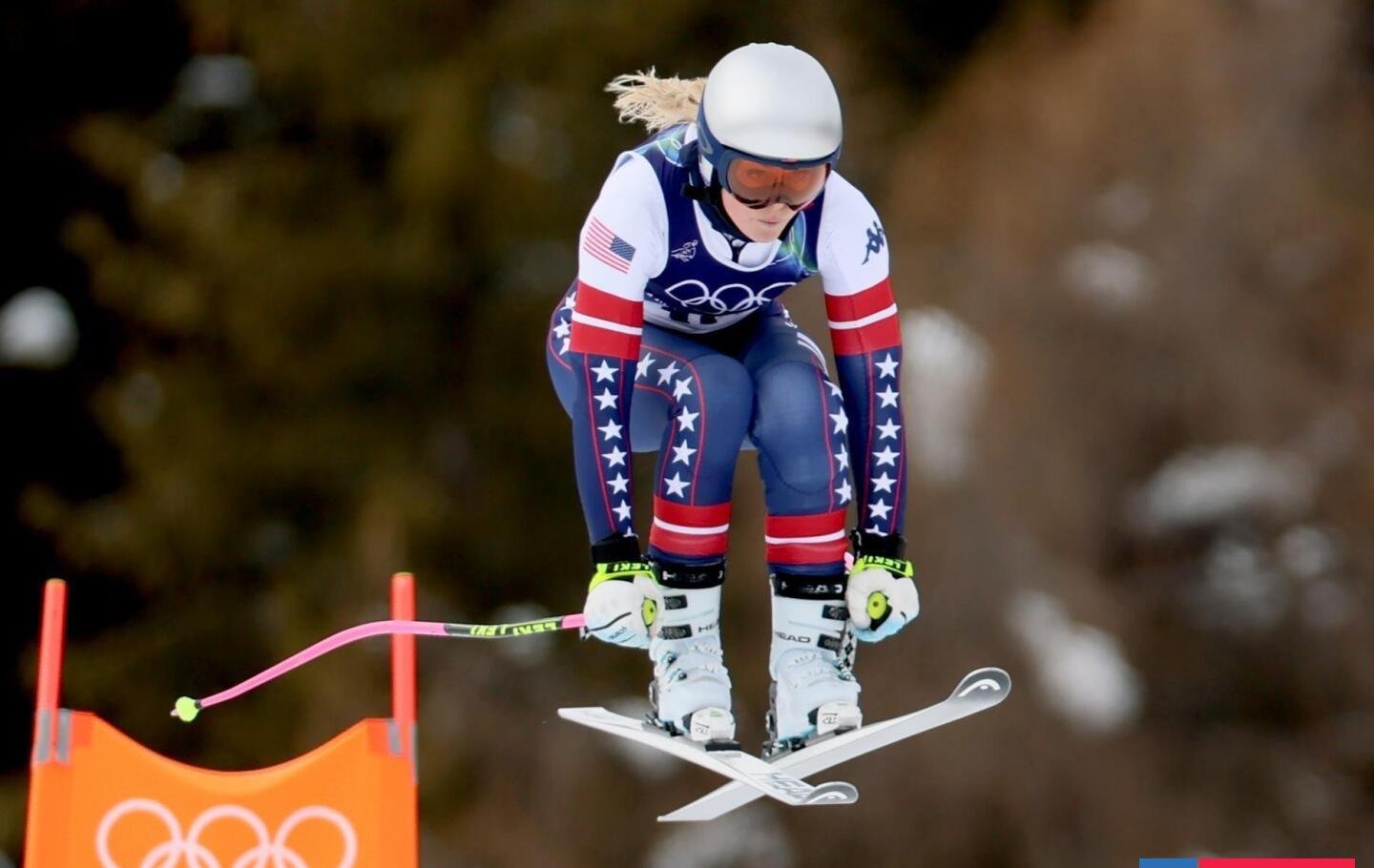 Lindsey Vonn analiza su accidente en JJOO y su padre sentencia: "Este es el final de su carrera"