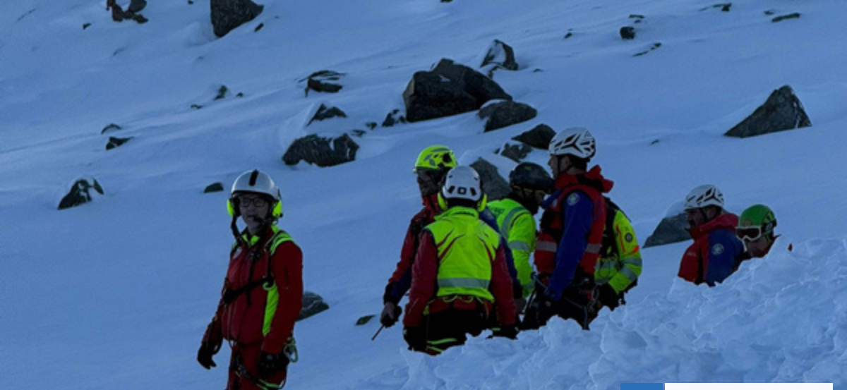 Avalancha en Italia deja al menos un muerto y dos personas graves