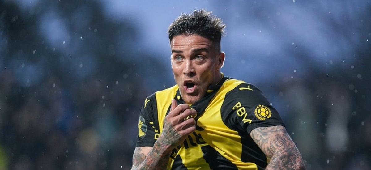 Nuevo refuerzo albo: Peñarol confirma que el uruguayo Javier Méndez viaja a Chile para integrarse a Colo Colo - La Tercera