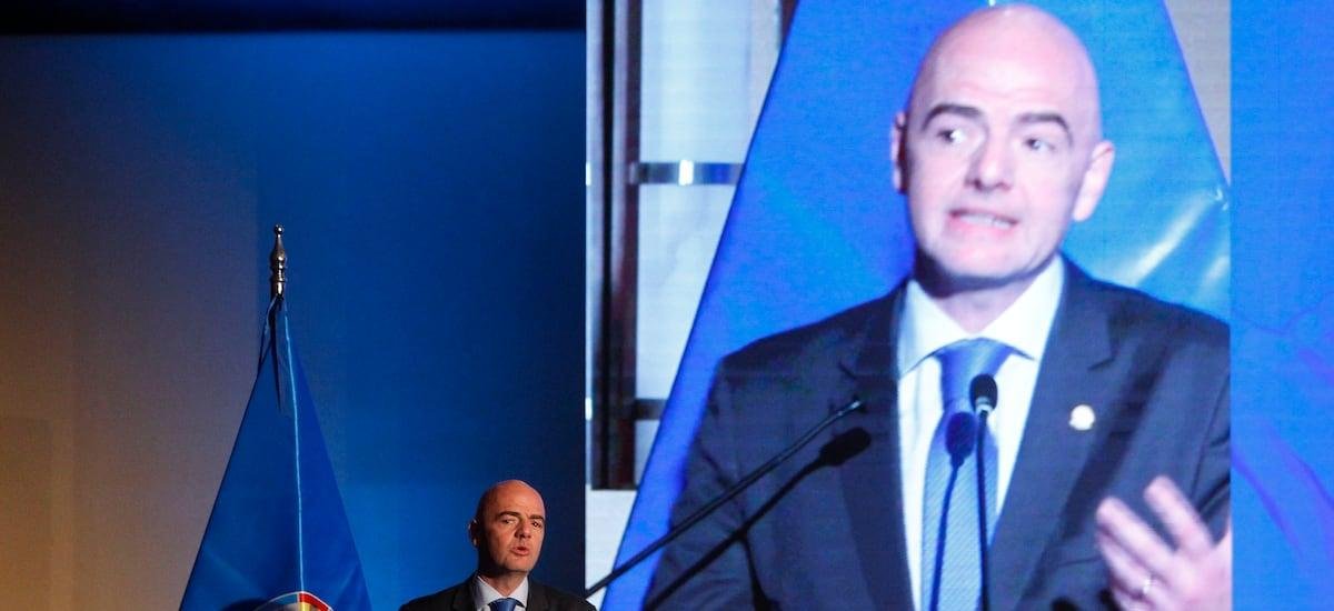 Cambios en el Mundial, una tirante relación con Chile y polémicas: los 10 años de Gianni Infantino al mando de la FIFA