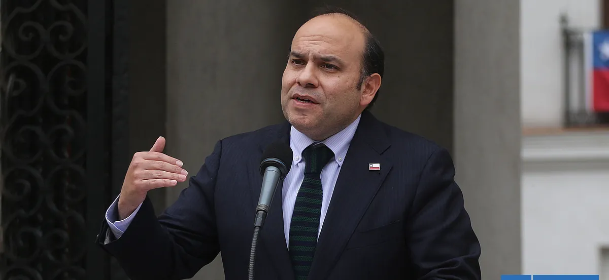 Pavez por funcionarios que viajaron con licencia: "Van a pagar con la sanción que corresponda"